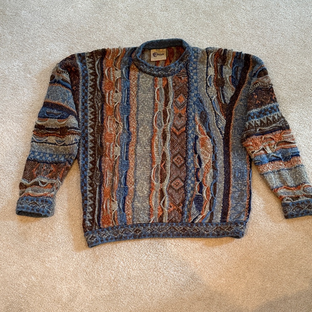COOGI Men's Vibrant Patterned Crewneck Sweater Size Large